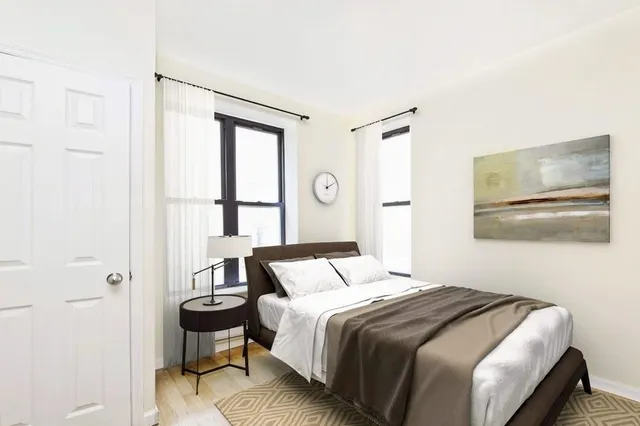 8 Manhattan Avenue