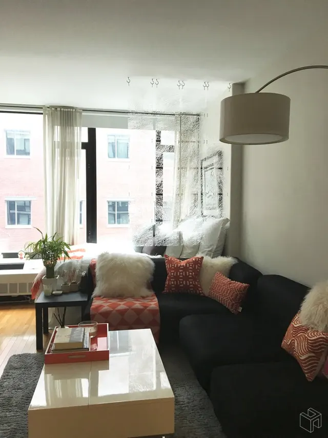 148 East 24th Street
