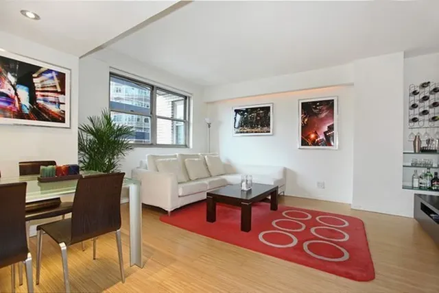 211 East 53rd Street