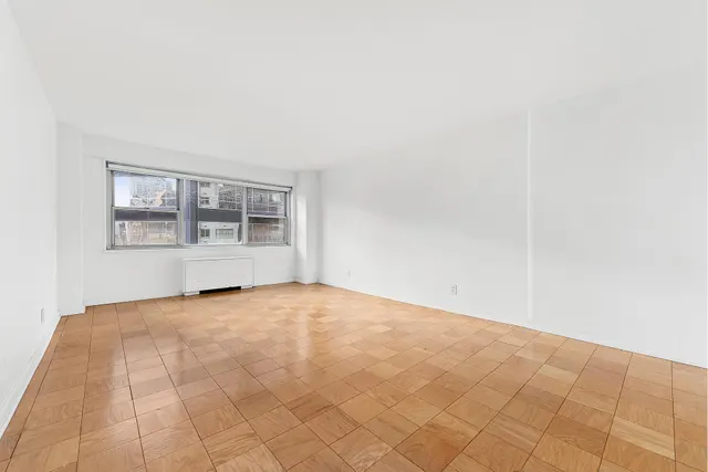 211 East 53rd Street
