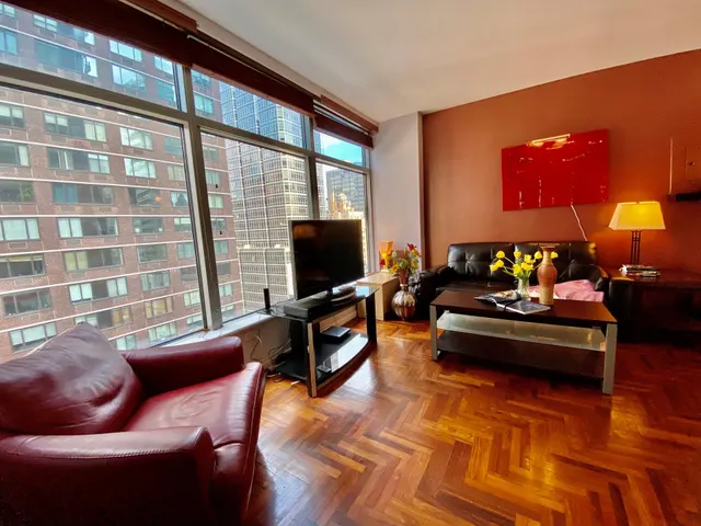 250 East 54th Street