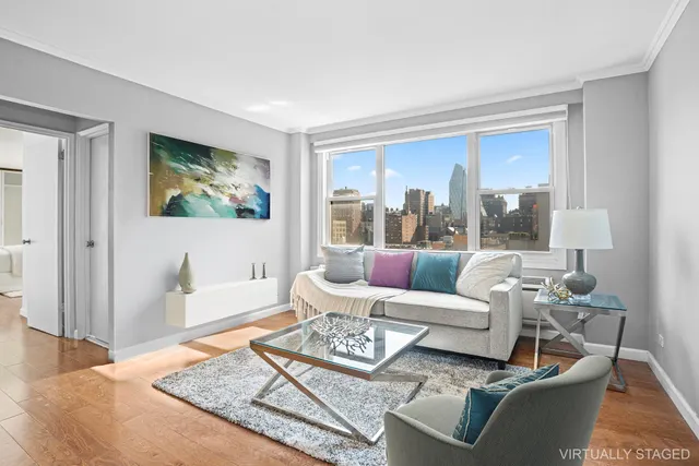 77 Seventh Avenue