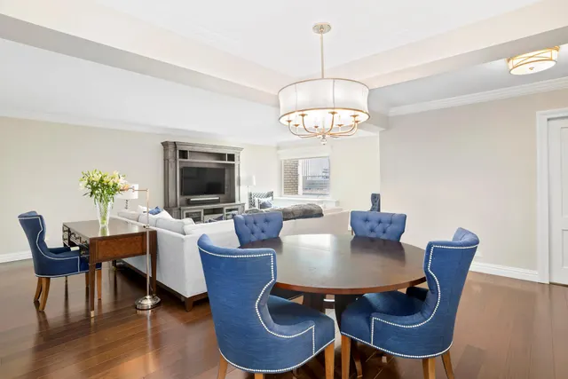 45 Sutton Place South