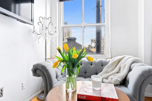 4 Lexington Avenue