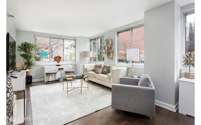 308 East 38th Street