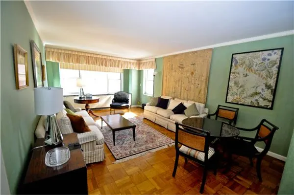 130 East 63rd Street