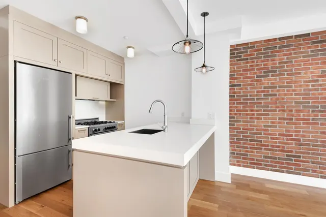 47-34 11th Street