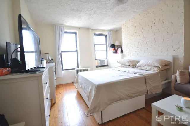 457 West 50th Street