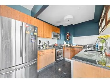 121 East 23rd Street