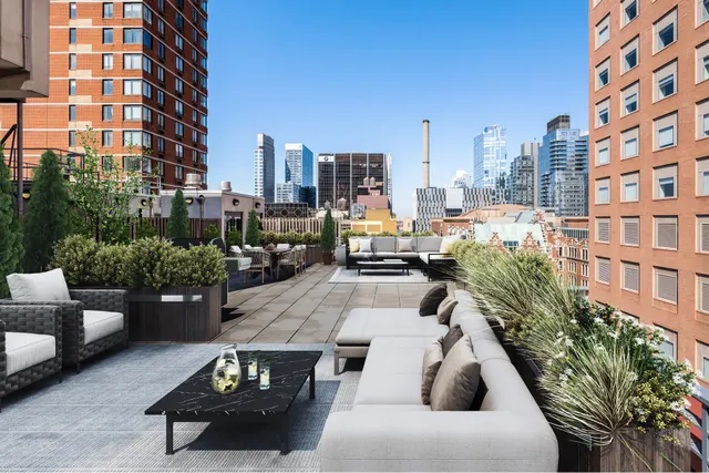 462 West 58th Street