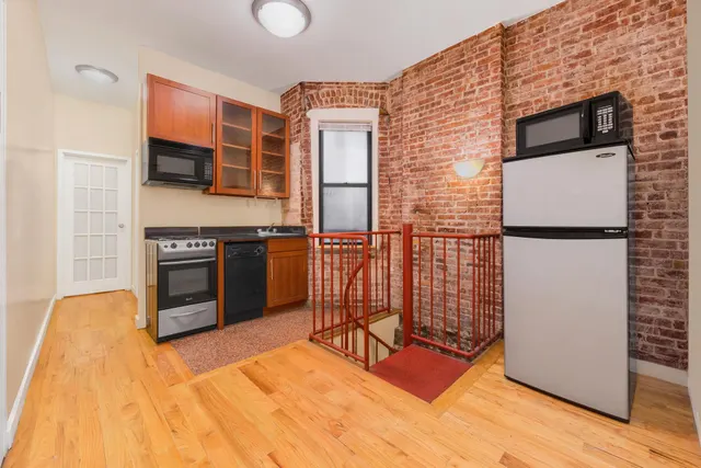 435 West 54th Street