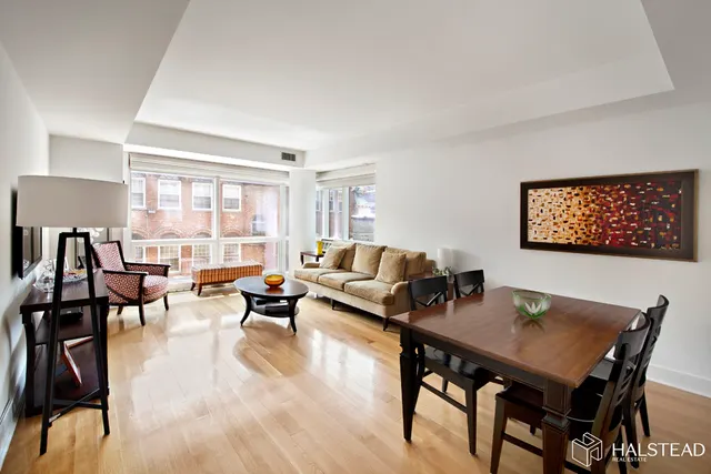 2628 Broadway