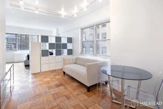 58 West 58th Street