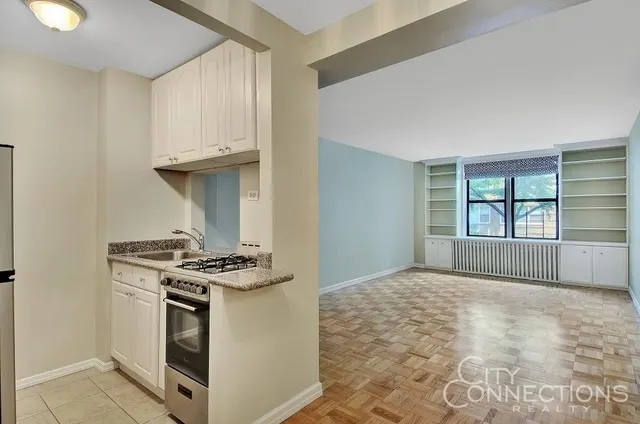 150 East 27th Street