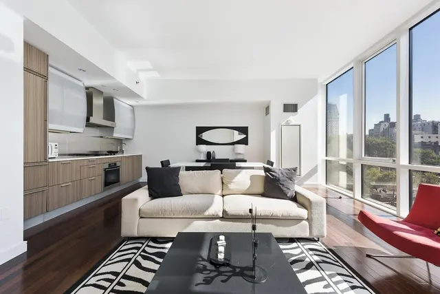 8 Union Square South