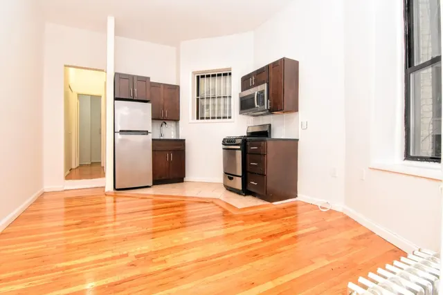221 West 105th Street