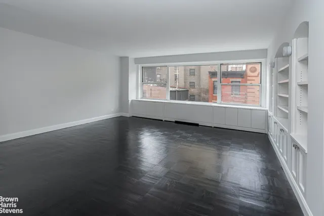 33 Greenwich Avenue