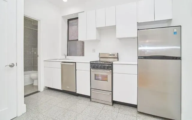 229 East 53rd Street