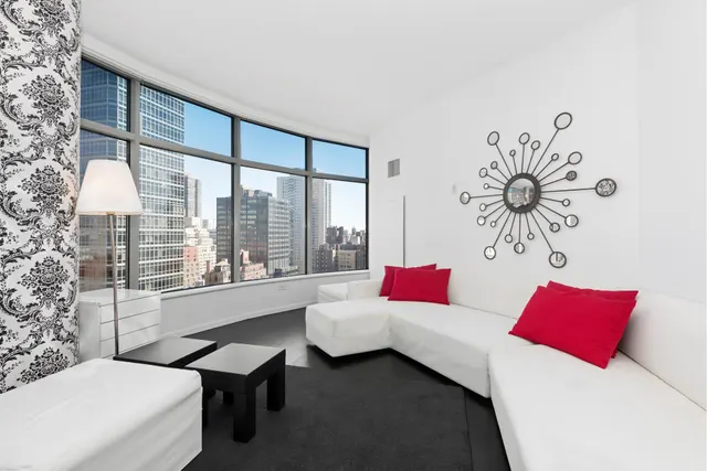 250 East 54th Street