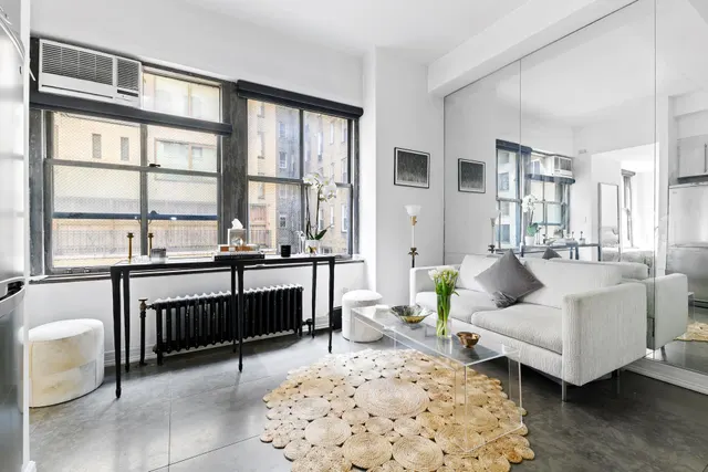 4 Lexington Avenue