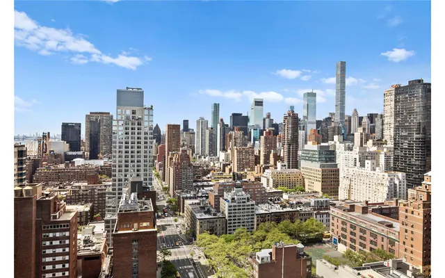 400 East 70th Street