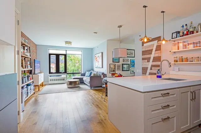 47-34 11th Street