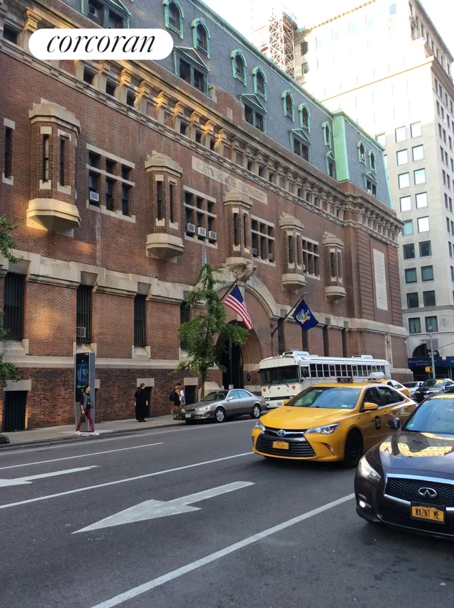 61 Lexington Avenue