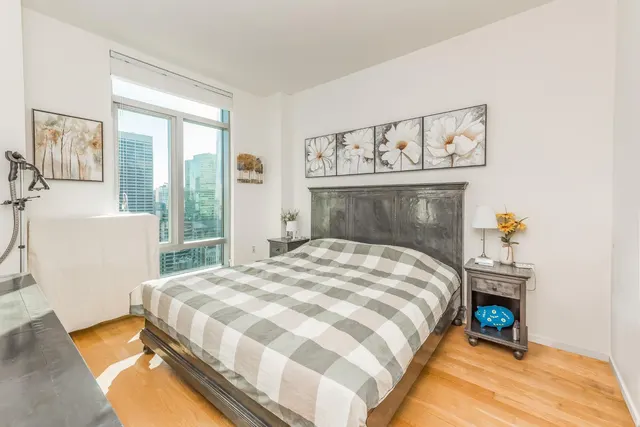 18 West 48th Street