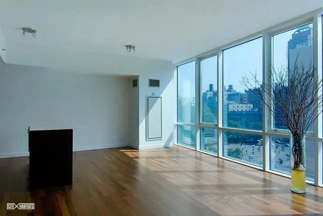 8 Union Square South