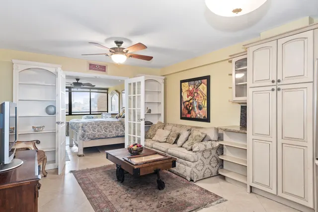 142 East 16th Street