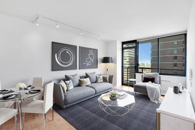 200 East 89th Street