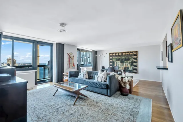 515 East 72nd Street