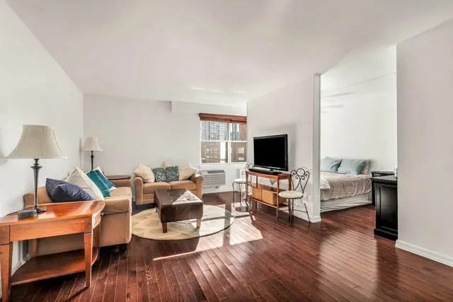 300 East 71st Street