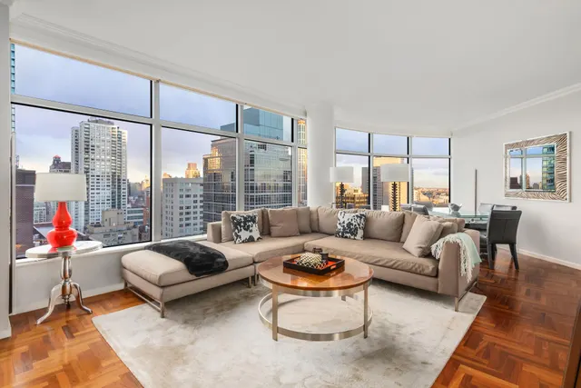 250 East 54th Street