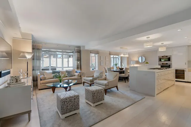 21 East 61st Street