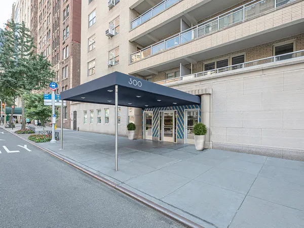 300 East 57th Street