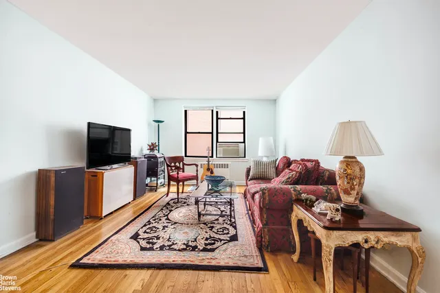 54 East 8 Street
