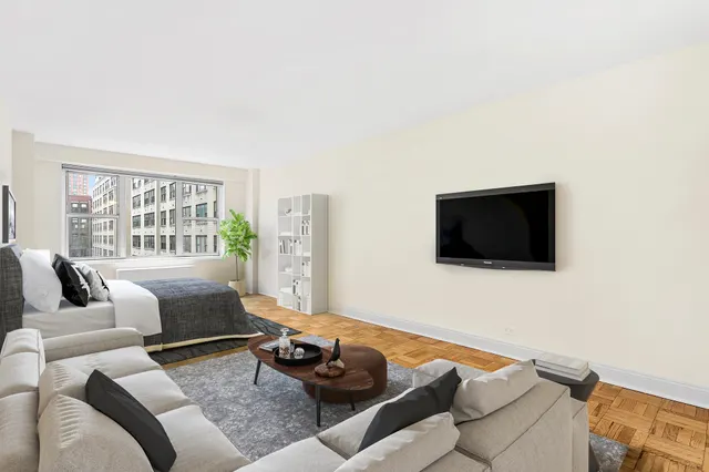 69 5th Avenue