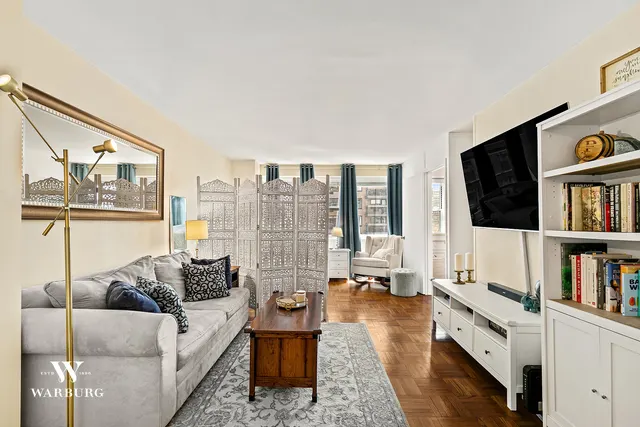 165 East 32nd Street
