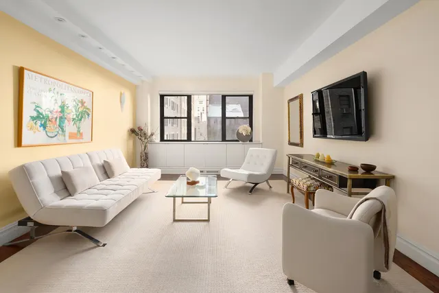 165 East 72nd Street