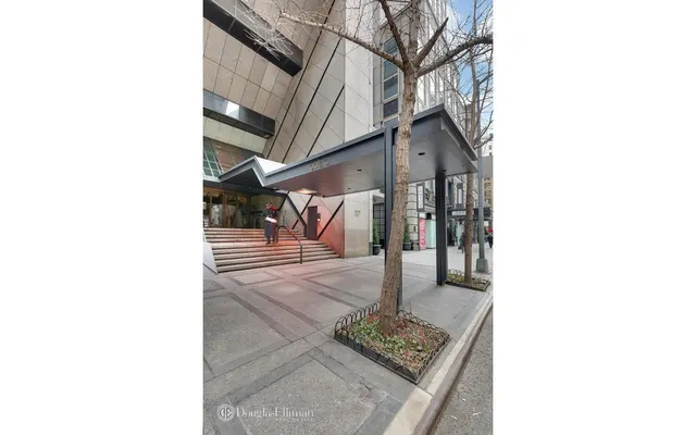 117 East 57th Street