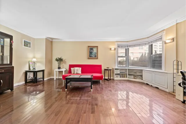 360 East 72nd Street