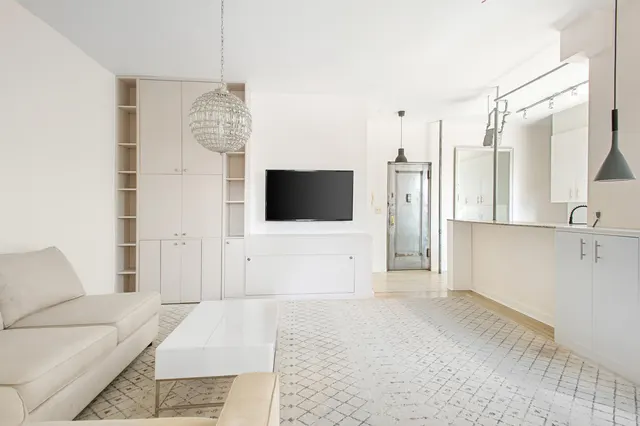 255 West 108th Street