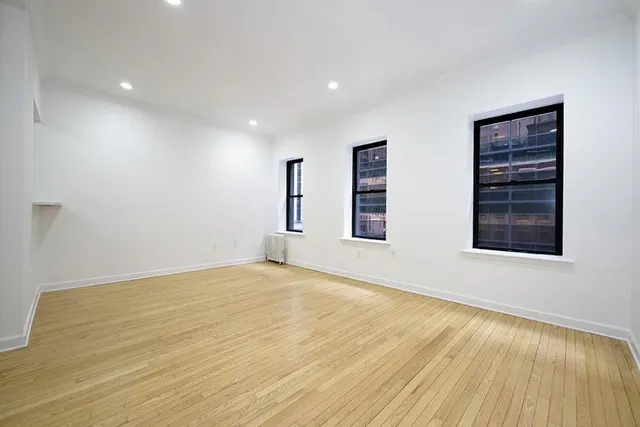 38-40 East 58th Street