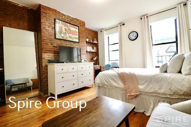 457 West 50th Street