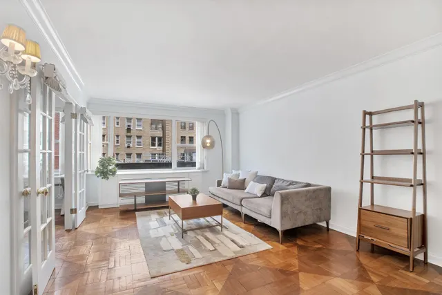 130 East 63rd Street