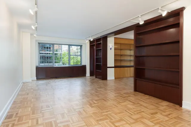 360 East 72nd Street