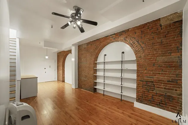 324 Pearl Street