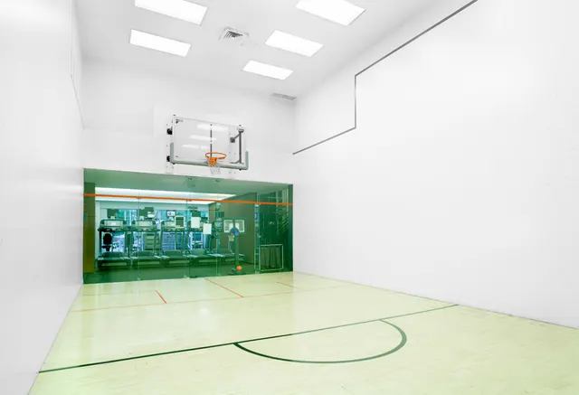 515 East 72nd Street