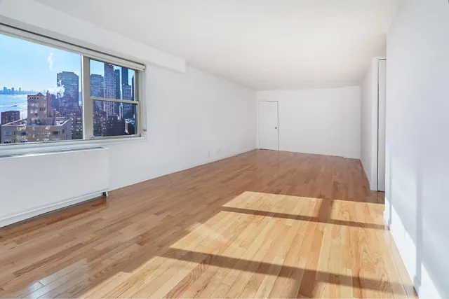 400 East 54th Street
